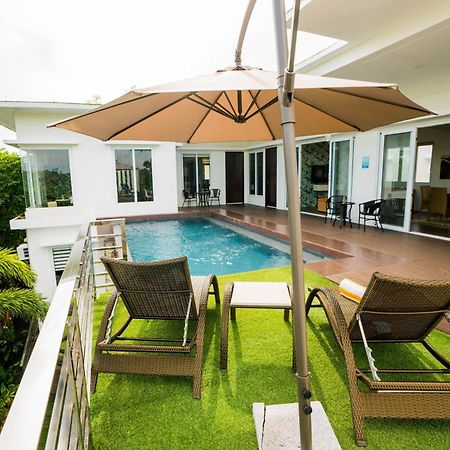 One Hagdan Villas Yapak Exterior photo